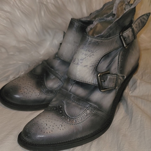 Dkode Ankle Boots - Picture 3 of 9